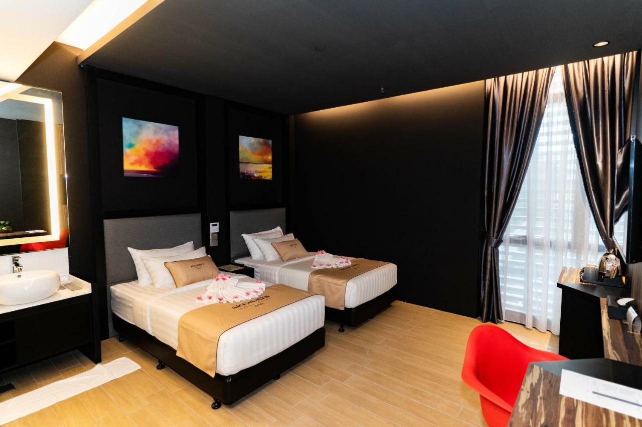 Artworks Hotel Ipoh Exterior photo